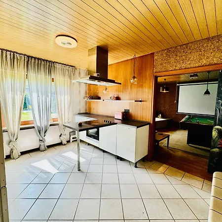 Bookeinfach - Private - Sauna Jacuzzi Whirlpool Swimmingpool Alahna Sup Beachvolleyball Billiards Ping Pong Cinema Theater Music Disco Ball Bbq Und Parkplaetze *