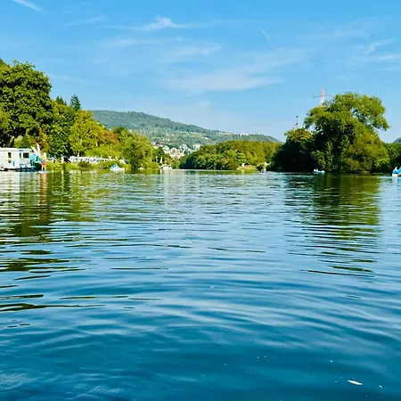 Bookeinfach - Private - Sauna Jacuzzi Whirlpool Swimmingpool Alahna Sup Beachvolleyball Billiards Ping Pong Cinema Theater Music Disco Ball Bbq Und Parkplaetze Bad Ems