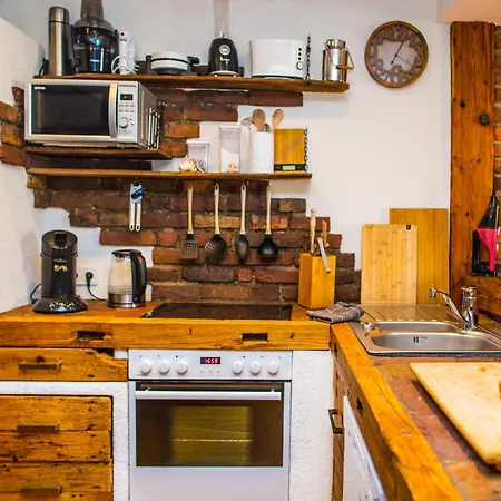 Apartment Bookeinfach - Private - Sauna Jacuzzi Whirlpool Swimmingpool Alahna Sup Beachvolleyball Billiards Ping Pong Cinema Theater Music Disco Ball Bbq Und Parkplaetze Bad Ems