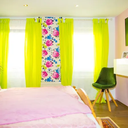 Bookeinfach - Private - Sauna Jacuzzi Whirlpool Swimmingpool Alahna Sup Beachvolleyball Billiards Ping Pong Cinema Theater Music Disco Ball Bbq Und Parkplaetze Apartment
