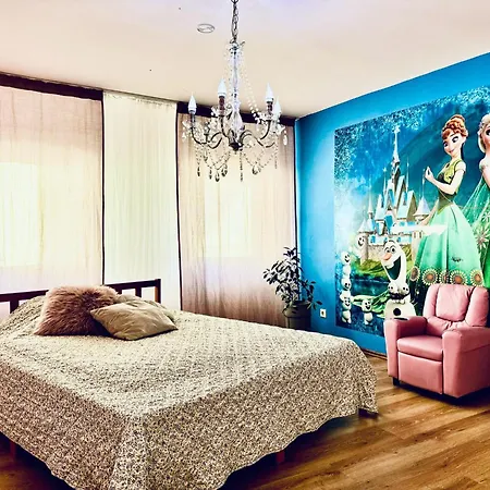 Bookeinfach - Private - Sauna Jacuzzi Whirlpool Swimmingpool Alahna Sup Beachvolleyball Billiards Ping Pong Cinema Theater Music Disco Ball Bbq Und Parkplaetze