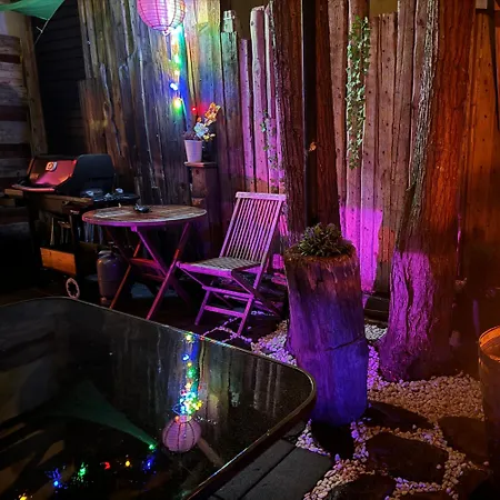 Apartament Bookeinfach - Private - Sauna Jacuzzi Whirlpool Swimmingpool Alahna Sup Beachvolleyball Billiards Ping Pong Cinema Theater Music Disco Ball Bbq Und Parkplaetze Bad Ems