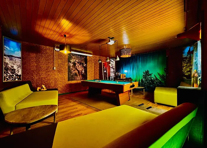 Apartman Bookeinfach - Private - Sauna Jacuzzi Whirlpool Swimmingpool Alahna Sup Beachvolleyball Billiards Ping Pong Cinema Theater Music Disco Ball Bbq Und Parkplaetze Bad Ems