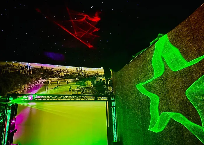 Bookeinfach - Private - Sauna Jacuzzi Whirlpool Swimmingpool Alahna Sup Beachvolleyball Billiards Ping Pong Cinema Theater Music Disco Ball Bbq Und Parkplaetze *