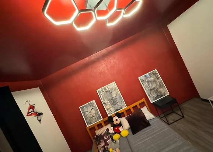 Bookeinfach - Private - Sauna Jacuzzi Whirlpool Swimmingpool Alahna Sup Beachvolleyball Billiards Ping Pong Cinema Theater Music Disco Ball Bbq Und Parkplaetze * Bad Ems