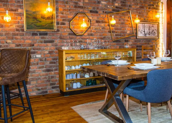 Bookeinfach - Private - Sauna Jacuzzi Whirlpool Swimmingpool Alahna Sup Beachvolleyball Billiards Ping Pong Cinema Theater Music Disco Ball Bbq Und Parkplaetze Apartman *