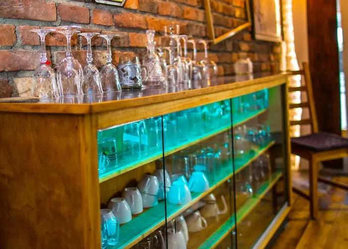 Bookeinfach - Private - Sauna Jacuzzi Whirlpool Swimmingpool Alahna Sup Beachvolleyball Billiards Ping Pong Cinema Theater Music Disco Ball Bbq Und Parkplaetze * Bad Ems