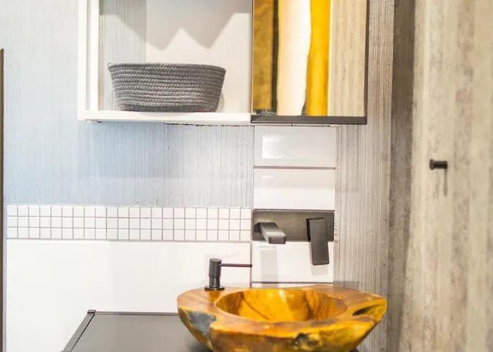 Bookeinfach - Private - Sauna Jacuzzi Whirlpool Swimmingpool Alahna Sup Beachvolleyball Billiards Ping Pong Cinema Theater Music Disco Ball Bbq Und Parkplaetze Apartman