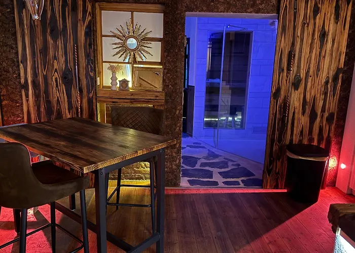 Bookeinfach - Private - Sauna Jacuzzi Whirlpool Swimmingpool Alahna Sup Beachvolleyball Billiards Ping Pong Cinema Theater Music Disco Ball Bbq Und Parkplaetze Apartman